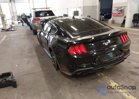 2021 Ford Mustang Ecoboost Fastback z USA, uszkodzony, nr VIN 1FA6P8TH2M5140233